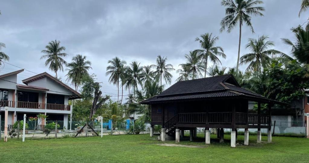 Red Coral Cottage Langkawi Bagian luar foto