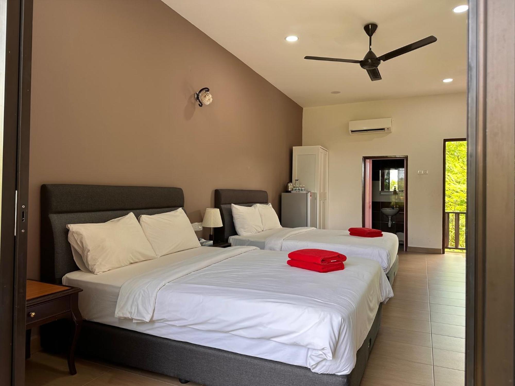 Red Coral Cottage Langkawi Bagian luar foto