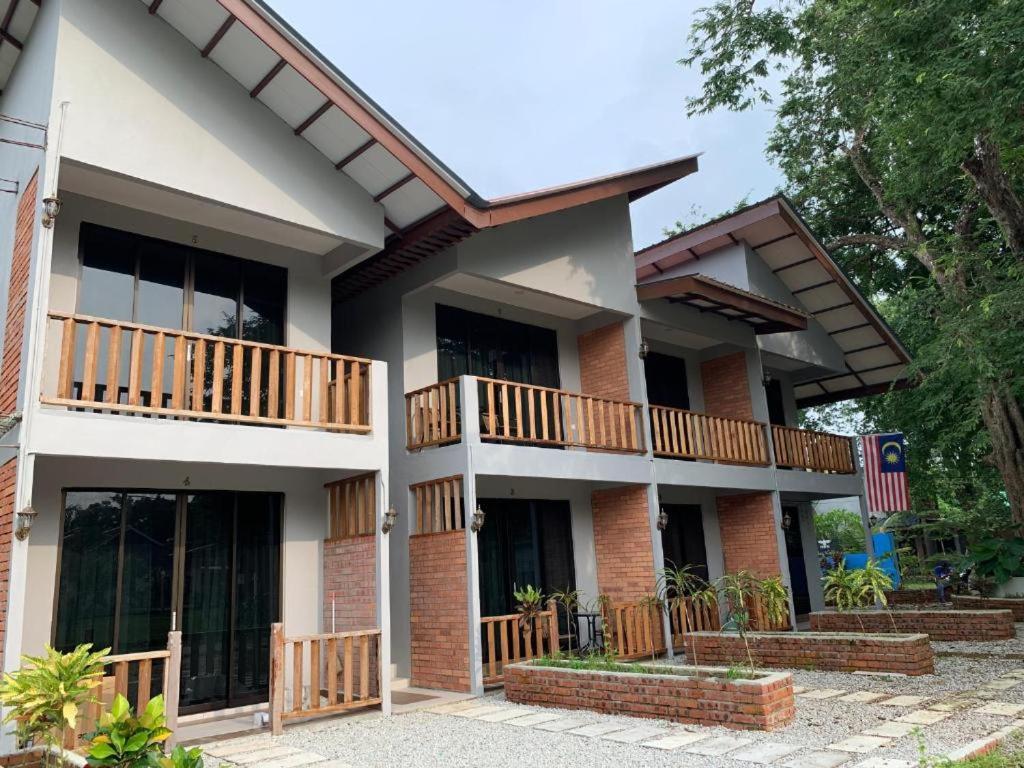 Red Coral Cottage Langkawi Bagian luar foto